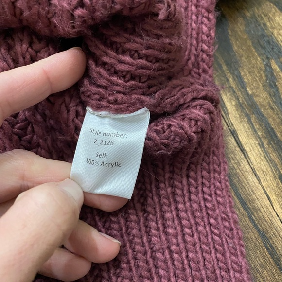 Mia Joy by Joyfolie Oversized Sweater - Picture 10 of 15